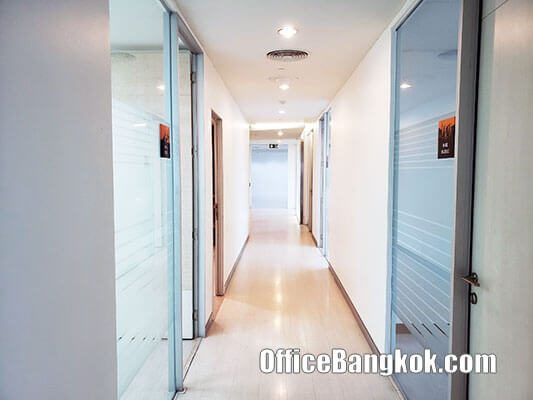 Partly Furnished Office for Rent on New Pethburi Road