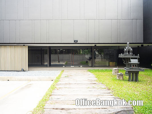 อาคารสำนักงานให้เช่าในกรุงเทพ Stand Alone Office ทำเลบางนา