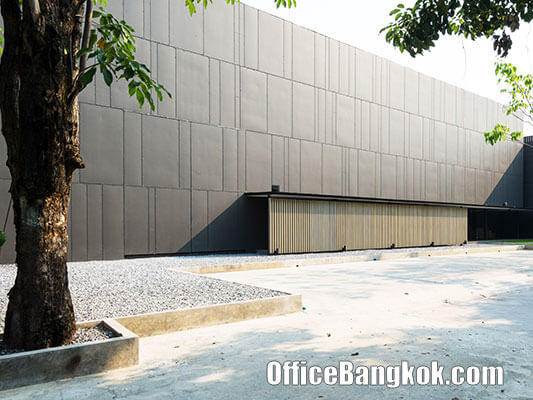 อาคารสำนักงานให้เช่าในกรุงเทพ Stand Alone Office ทำเลบางนา