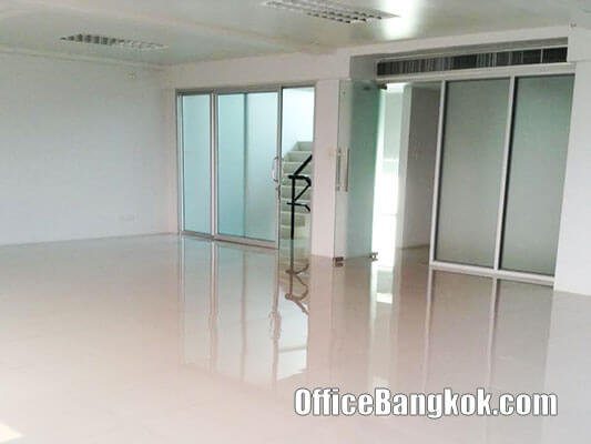 Small and Cheap Office Space for Rent on Bangna