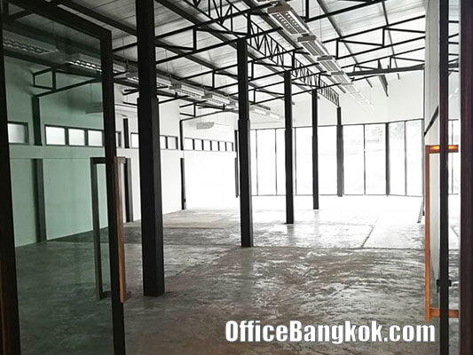 พื้นที่สำนักงานให้เช่าตกแต่งพร้อมอยู่บนถนนบรรทัดทอง