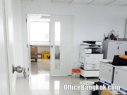 Office Space for Rent on Ratchadapisek Road near Thailand Cultural Centre