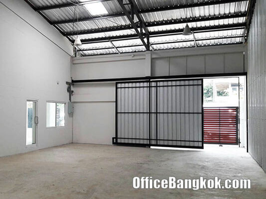 อาคารสำนักงานพร้อมโกดังให้เช่าบนถนนรามคำแหง ใกล้รถไฟฟ้า Airport Rail Link สถานีรามคำแหง