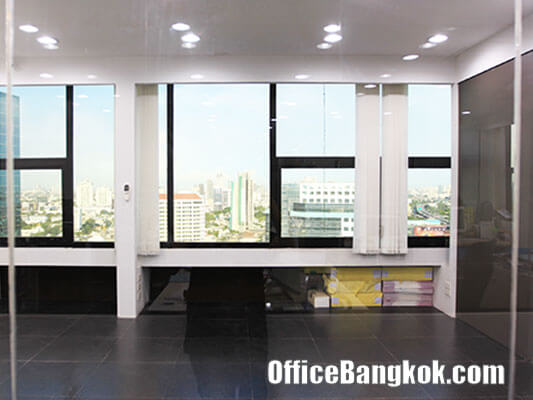 พื้นที่ออฟฟิศขนาดเล็กให้เช่า บนถนนพระราม 4 อาคารสิรินรัตน์ ทาวเวอร์