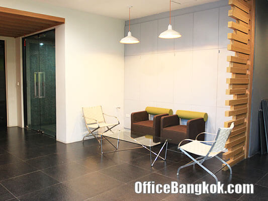 พื้นที่ออฟฟิศขนาดเล็กให้เช่า บนถนนพระราม 4 อาคารสิรินรัตน์ ทาวเวอร์