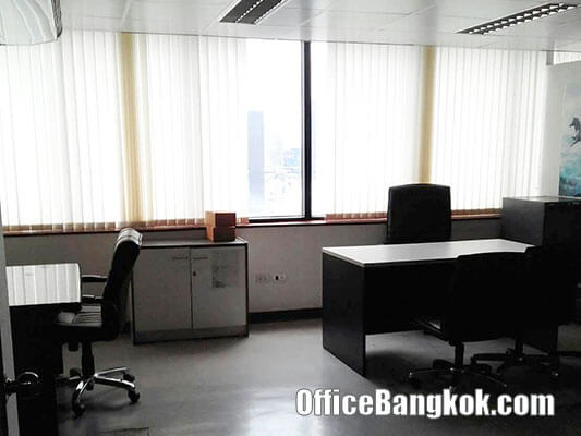 Cheap Office for rent with partly furnished at Skulthai Surawong Tower