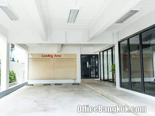 Stand Alone Office Building 4 Storey on Ratchadapisek for Rent near Thailand Cultural Centre MRT station