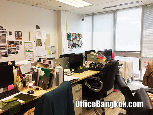 Rent Office Space with Partly Furnished on Sukhumvit Road