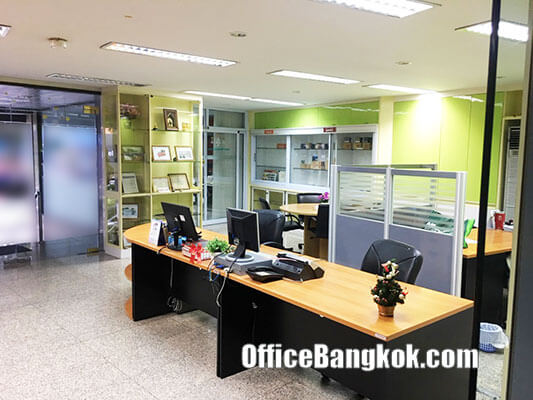 Office Building for Sale on Phahon Yothin Road close to BTS Station