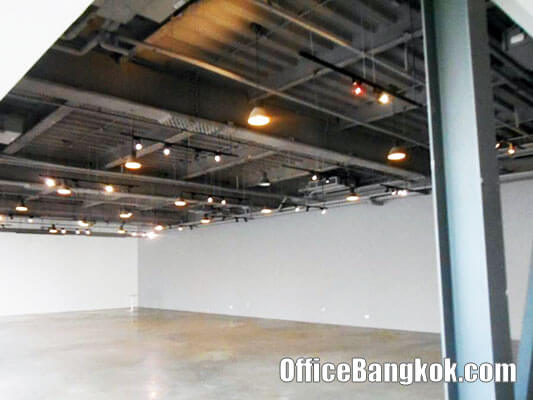 Office Building for Sale Near Chaophraya River