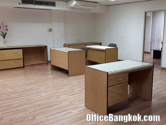 Office Building for sale near MRT Ratchadapisek Station