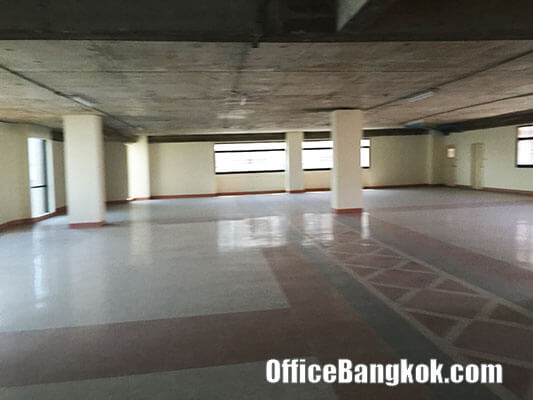 Office Building for sale near MRT Suthisarn Station