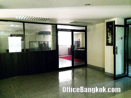 Office Building for sale near MRT Suthisarn Station