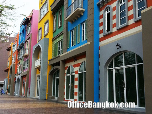 Modern Shophouse Sukhumvit 101/1 for Sale