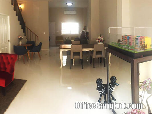 Modern Shophouse Sukhumvit 101/1 for Sale