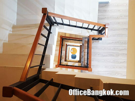 Modern Shophouse Sukhumvit 101/1 for Sale