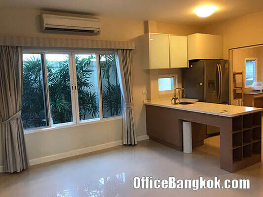 Home Office for Sale at Kanchanapisek Baan Burasiri