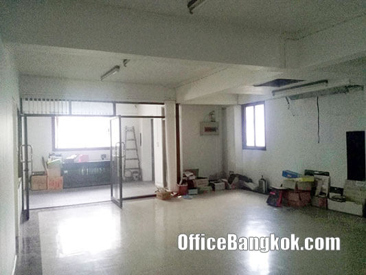 Office Building 6 storey for Sale close to Lat Phrao MRT Station