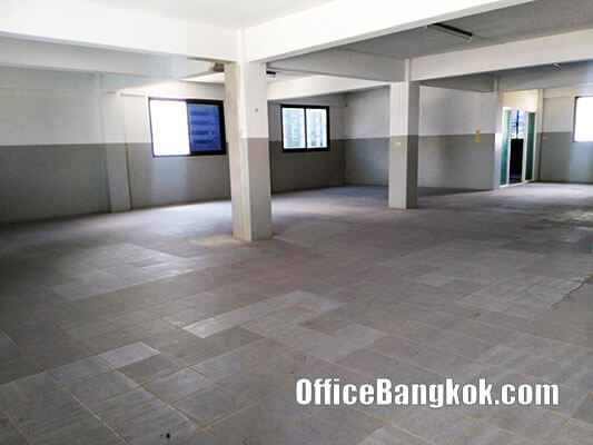 Office Building 6 storey for Sale close to Lat Phrao MRT Station