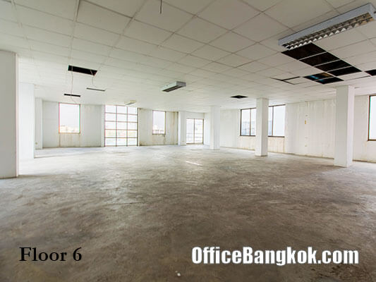 Commercial Building For Sale on Ratchadapisek Road