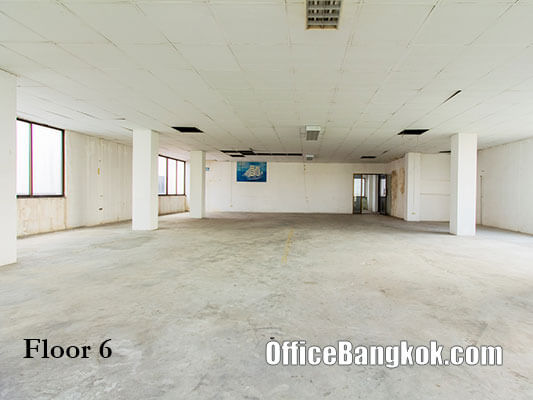 Commercial Building For Sale on Ratchadapisek Road