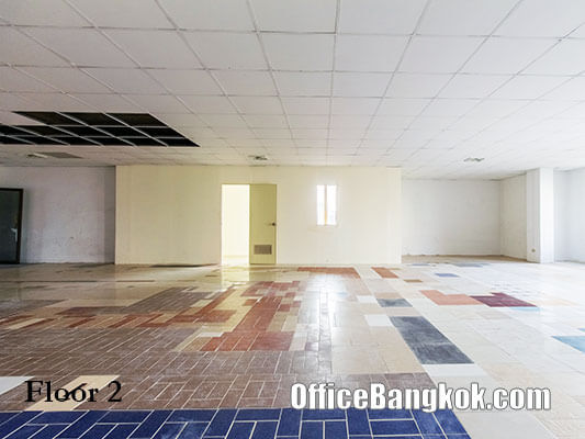 Commercial Building For Sale on Ratchadapisek Road