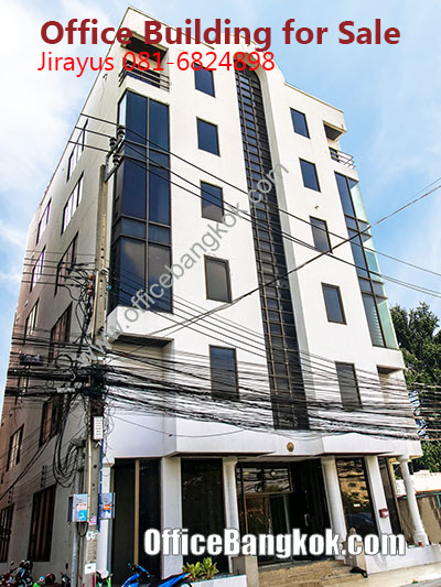 Commercial Building For Sale on Ratchadapisek Road