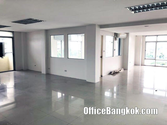 Stand Alone Office Building 6 storey for Sale on Suthisarn