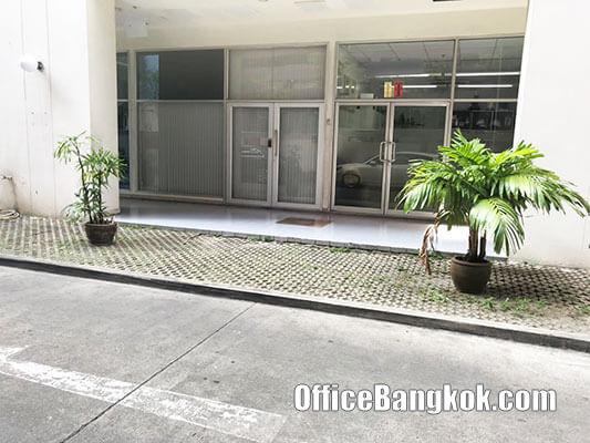 Office Space for Sale with Fully Furnished Ground Floor Space 68 Sqm on Sathorn Road Close to Chong Nonsi BTS Station