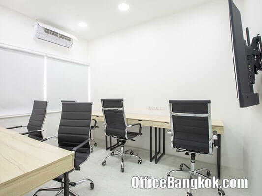 Service Office for Rent at Siam Square