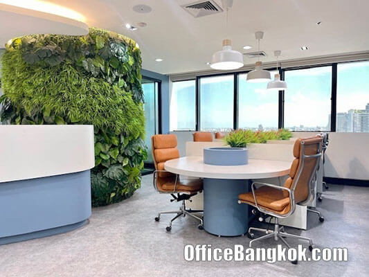 Service Office for Rent at Muang Thai Phatra Complex Tower A