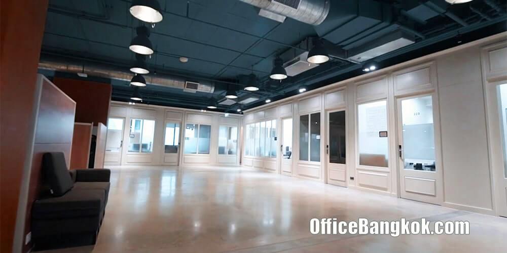 เจาะลึกออฟฟิศสำเร็จรูป (Service Office) แนวใหม่ย่านสาทร