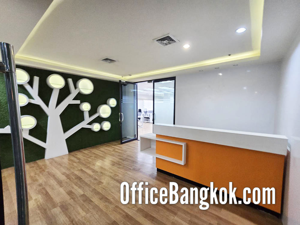 เช่าออฟฟิศแต่งพร้อมเฟอร์นิเจอร์ 358 ตรม. ใกล้ BTS อโศก และ MRT สุขุมวิท ราคาถูกเพียง 215,000 บาท/เดือน เท่านั้น เช่าออฟฟิศแต่งพร้อมเฟอร์นิเจอร์ 358 ตรม. ใกล้ BTS อโศก และ MRT สุขุมวิท ราคาถูกเพียง 215,000 บาท/เดือน เท่านั้น