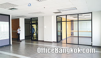 Office for Rent with Partly Furnished on Asoke Space 190 Sqm Close to Phetchaburi MRT Station