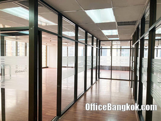 Office Space For Rent With Partly Furnished On Asoke Area 400 Sqm Close To Phetchaburi MRT Station