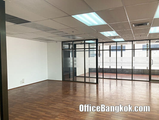 Office Space For Rent With Partly Furnished On Asoke Area 400 Sqm Close To Phetchaburi MRT Station