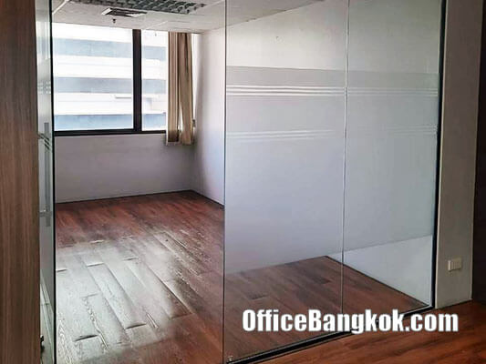 Office Space for rent with Party Furnished Size 177 Sqm on Asoke Close to Phetchaburi MRT Station