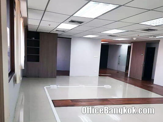 Office Space for rent with Party Furnished Size 177 Sqm on Asoke Close to Phetchaburi MRT Station