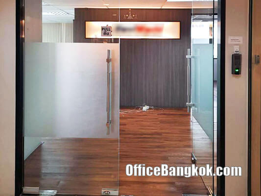 Office Space for rent with Party Furnished Size 177 Sqm on Asoke Close to Phetchaburi MRT Station