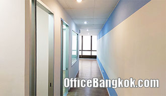 เช่าสำนักงานขนาดเล็กราคาถูกตกแต่งแล้ว พื้นที่ 50 ตรม ทำเลอโศกติดรถไฟฟ้า MRT สถานีเพชรบุรี