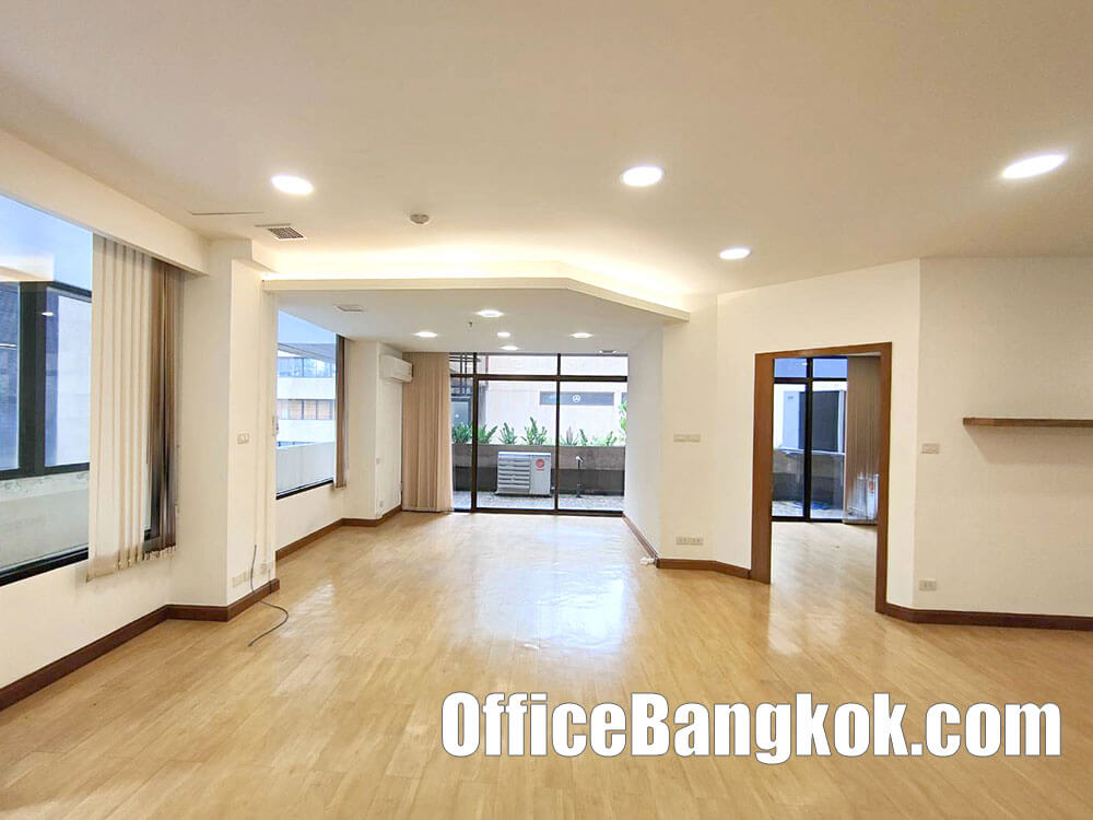 เช่าสำนักงานพื้นที่ 85 ตรม ทำเลอโศก ติดรถไฟฟ้า MRT สถานีเพชรบุรี เช่าสำนักงานพื้นที่ 85 ตรม ทำเลอโศก ติดรถไฟฟ้า MRT สถานีเพชรบุรี