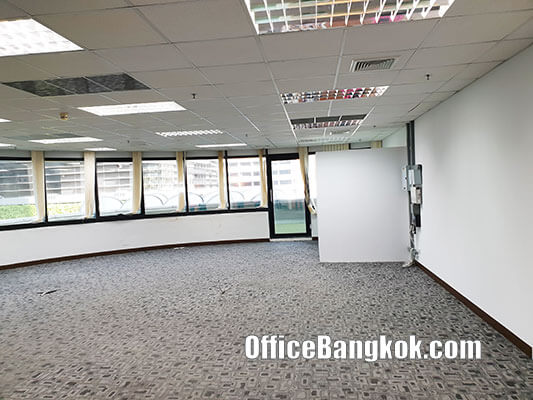 Office For Rent With Partly Furnished Space 124 Sqm Close To Chidlom BTS Station