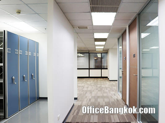 Office Space For Rent With Partly Furnished 115 Sqm Close To BTS Chidlom Station