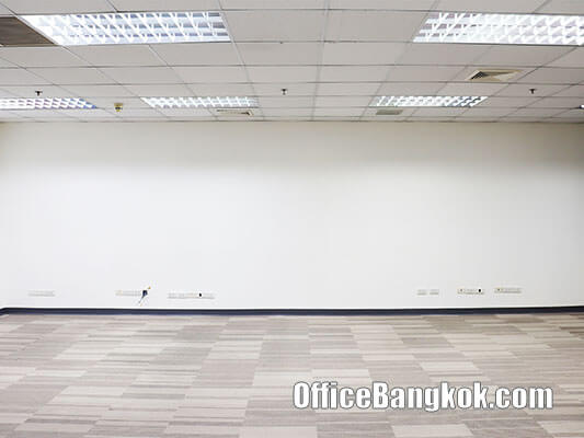 Office Space For Rent With Partly Furnished 115 Sqm Close To BTS Chidlom Station