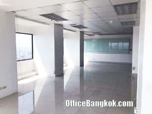 Rent Office With Partly Furnished Space 318 Sqm Close To BTS Krung Thonburi Station