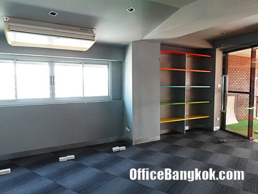 Rent Office With Partly Furnished Space 261 Sqm On Pratunam Area