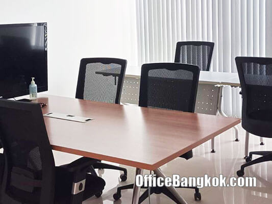 Rent Office With Partly Furnished 510 Sqm On New Petchburi Road