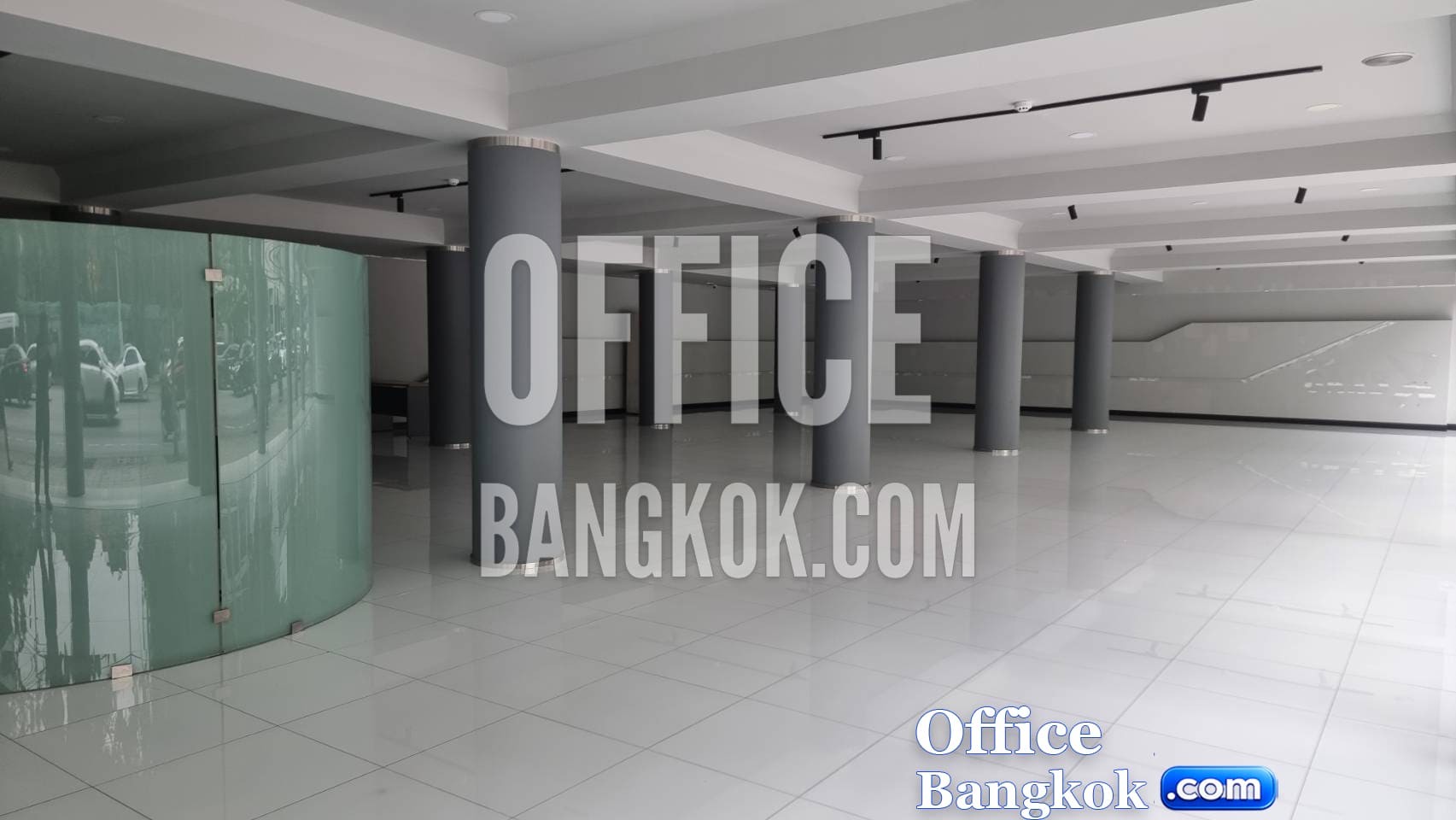 ปล่อยเช่าโชว์รูมติดถนนเพชรบุรีตัดใหม่ 345 ตรม. ราคา 550 บาท/ตรม. | OfficeBangkok.com ออฟฟิศพร้อมเฟอร์นิเจอร์ให้เช่า