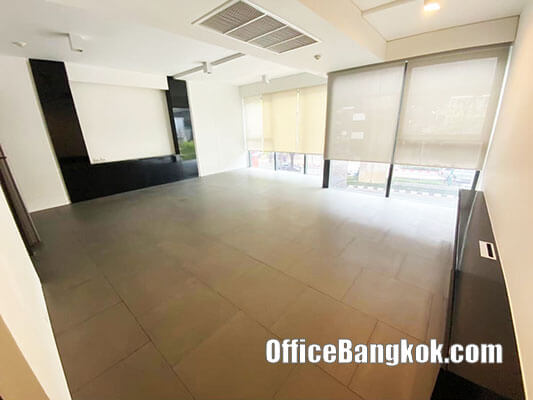 Office For Rent 300 Sqm On Phahonyothin Close To Sanam Pao BTS Station