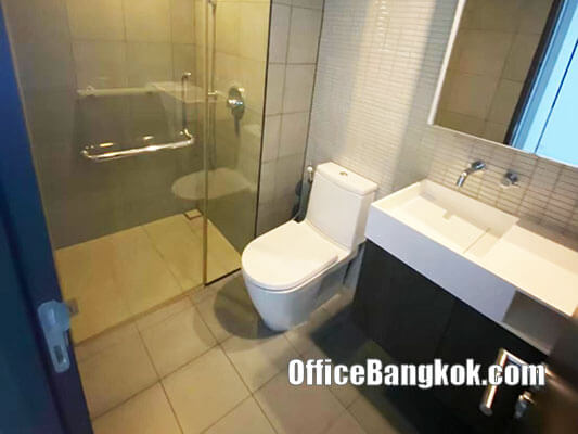 Office For Rent 300 Sqm On Phahonyothin Close To Sanam Pao BTS Station